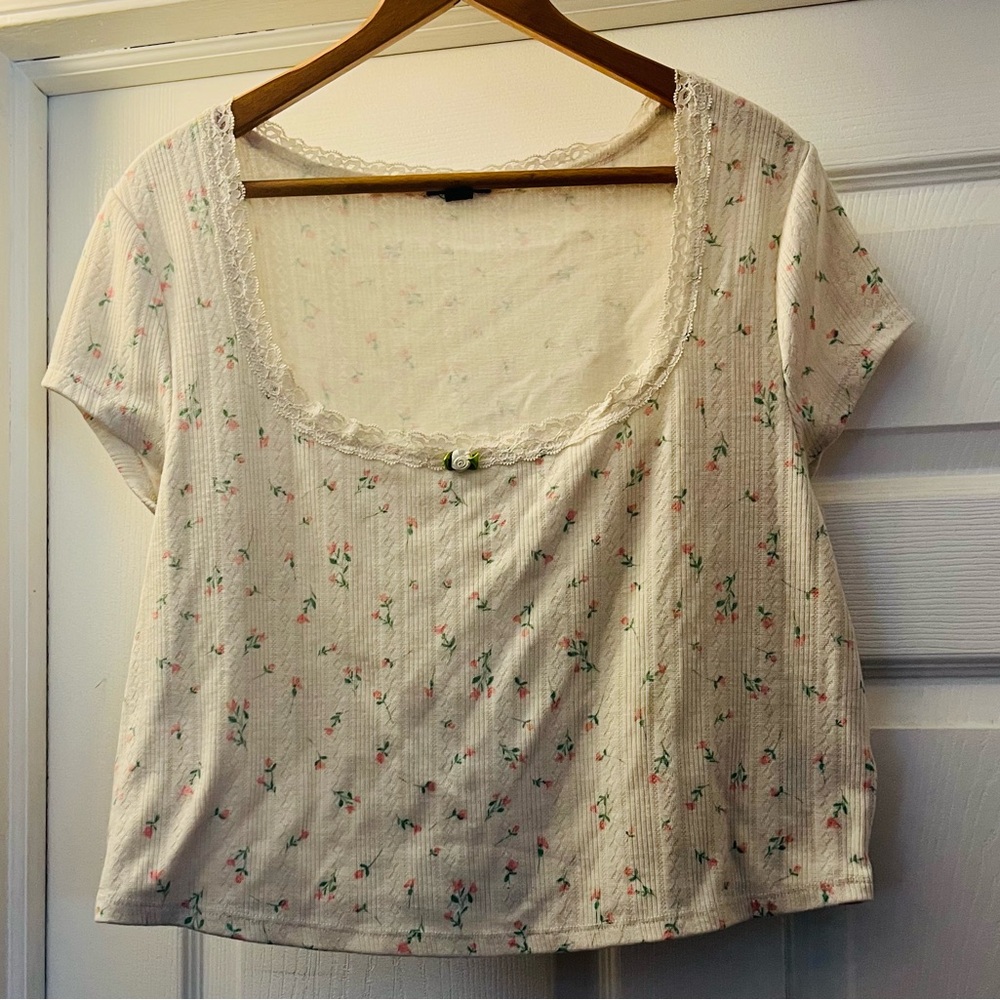 Wild Fable Cream Floral Crop Top with Lace Detail